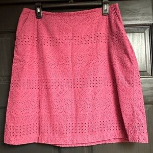 LL Bean Favorite Fit Women’s Size 10 Fuchsia Pink Eyelet Mini Skirt Side Zip
